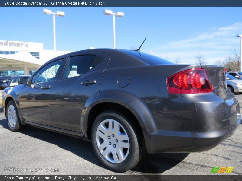 Granite Crystal Metallic / Black 2014 Dodge Avenger SE