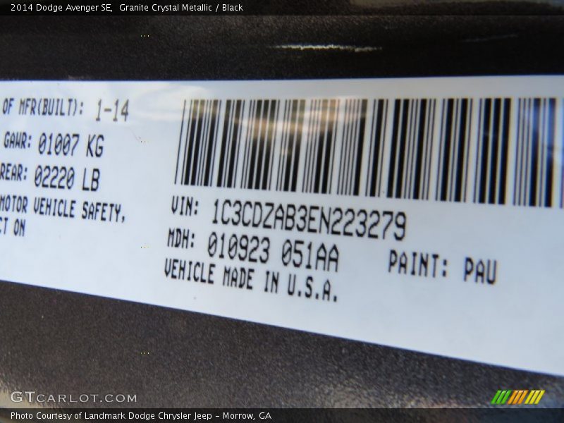 Granite Crystal Metallic / Black 2014 Dodge Avenger SE