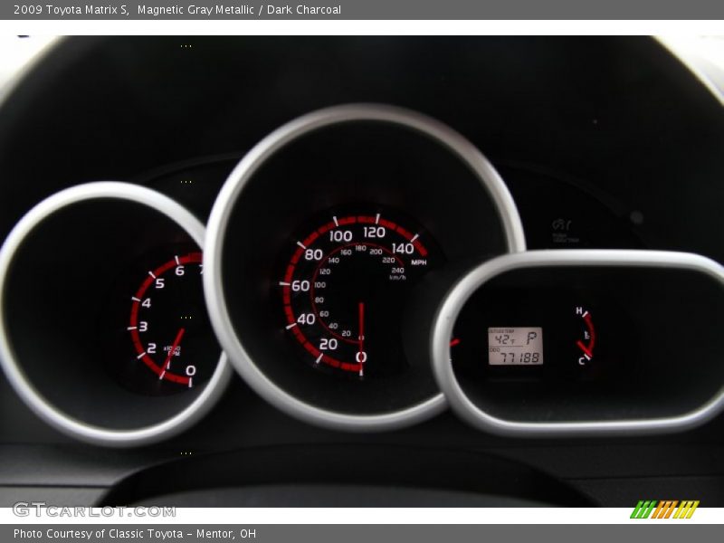 Magnetic Gray Metallic / Dark Charcoal 2009 Toyota Matrix S