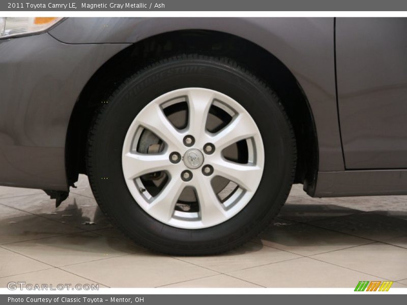 Magnetic Gray Metallic / Ash 2011 Toyota Camry LE
