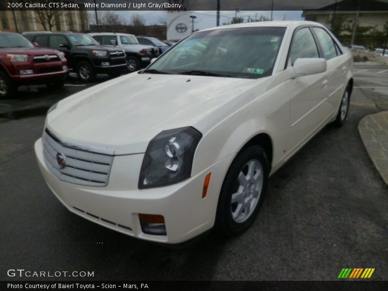 Front 3/4 View of 2006 CTS Sedan