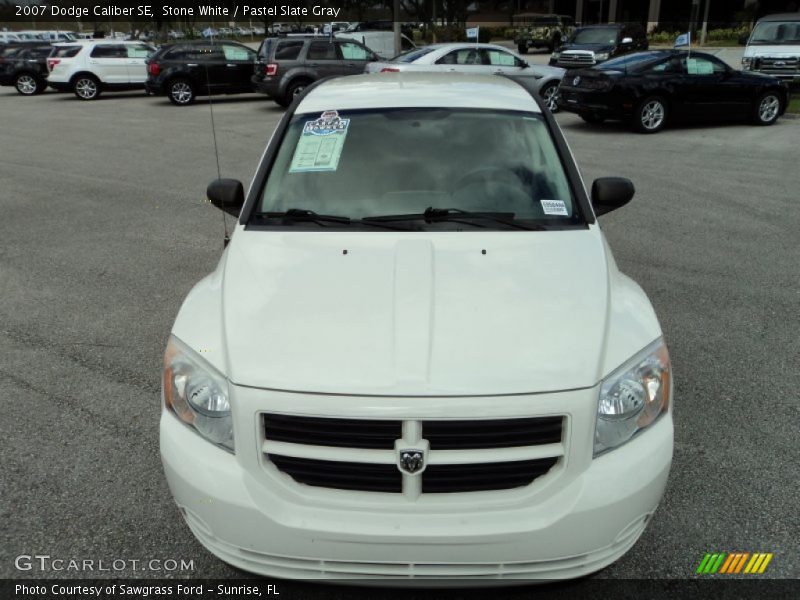 Stone White / Pastel Slate Gray 2007 Dodge Caliber SE