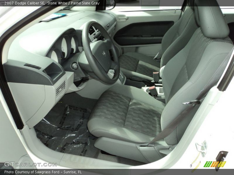  2007 Caliber SE Pastel Slate Gray Interior