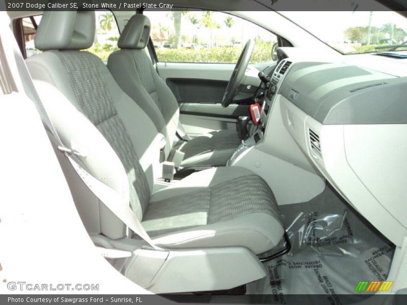 Front Seat of 2007 Caliber SE