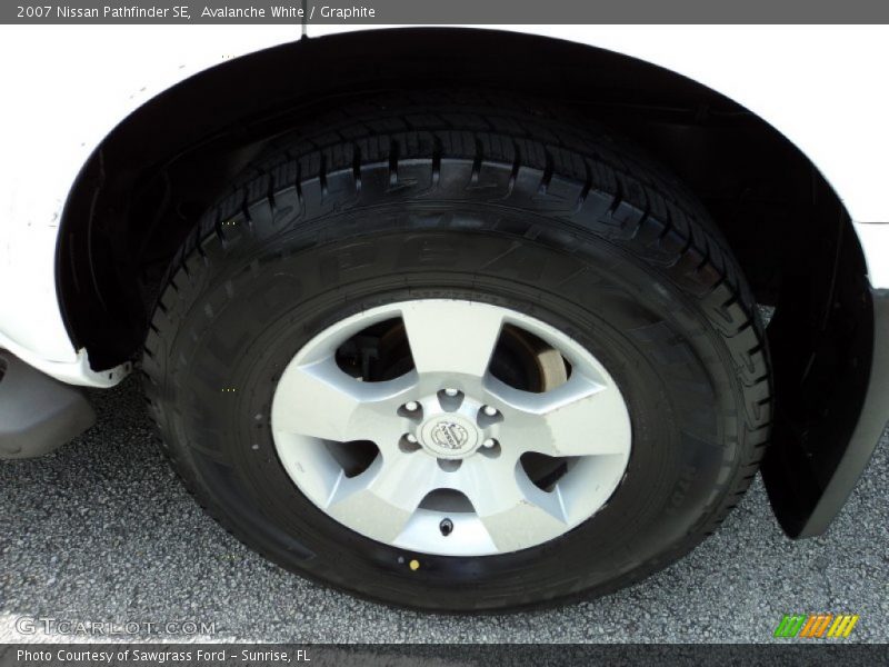 Avalanche White / Graphite 2007 Nissan Pathfinder SE