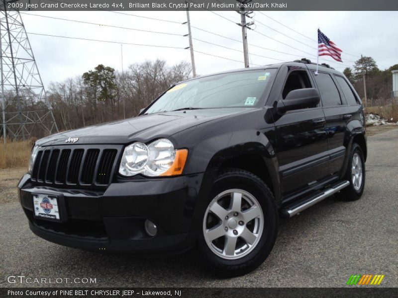 Brilliant Black Crystal Pearl / Medium Khaki/Dark Khaki 2009 Jeep Grand Cherokee Laredo 4x4
