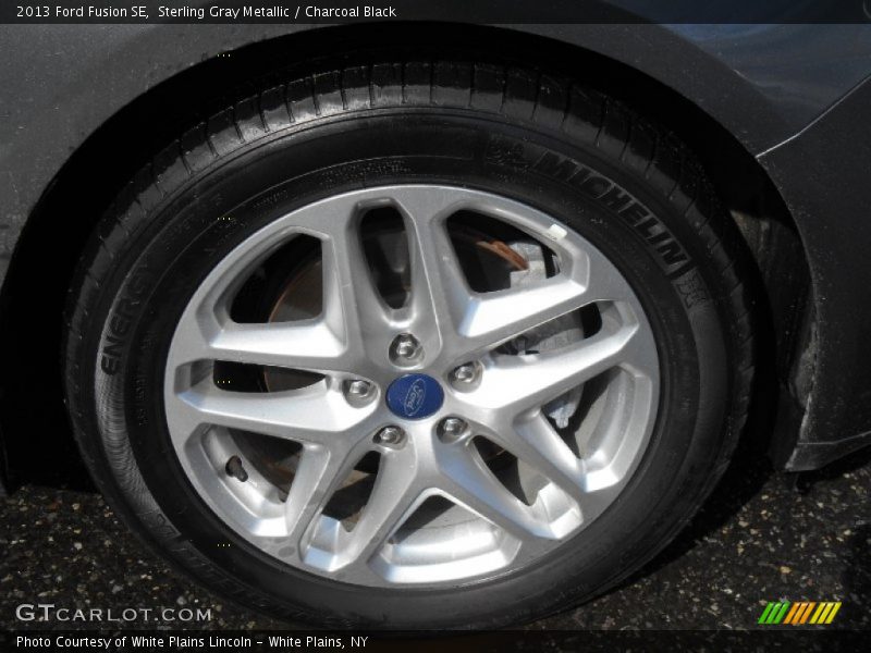 Sterling Gray Metallic / Charcoal Black 2013 Ford Fusion SE