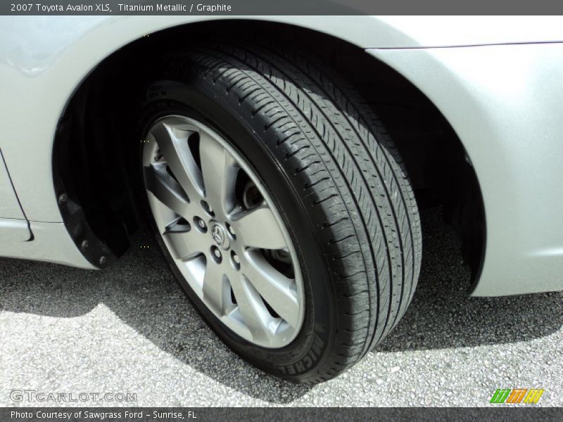 Titanium Metallic / Graphite 2007 Toyota Avalon XLS