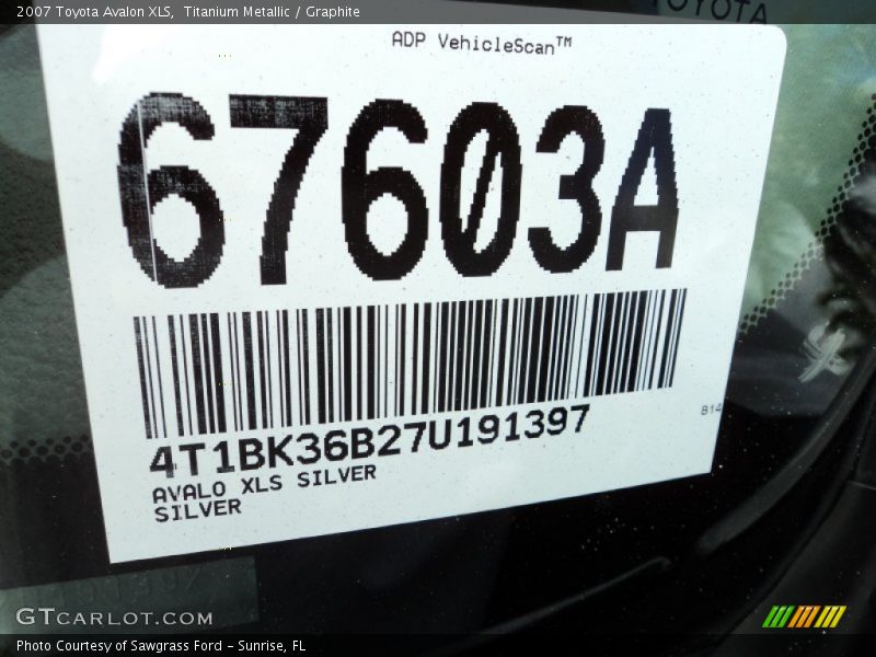 Titanium Metallic / Graphite 2007 Toyota Avalon XLS