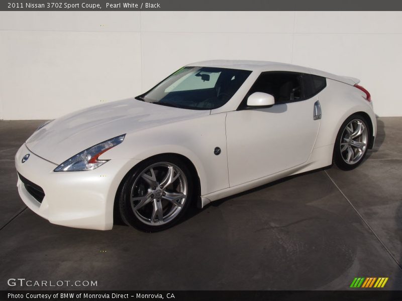 Pearl White / Black 2011 Nissan 370Z Sport Coupe