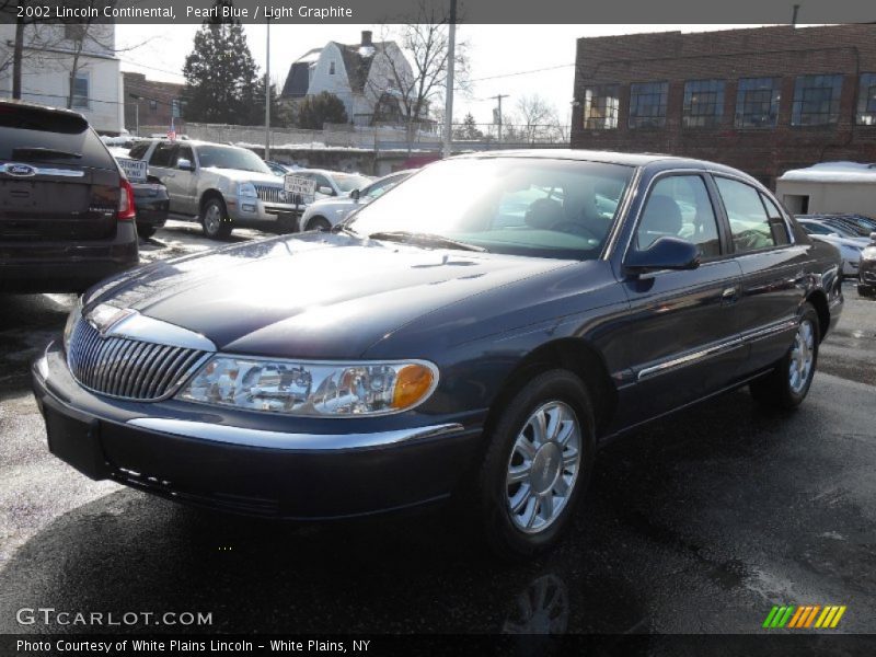 Pearl Blue / Light Graphite 2002 Lincoln Continental