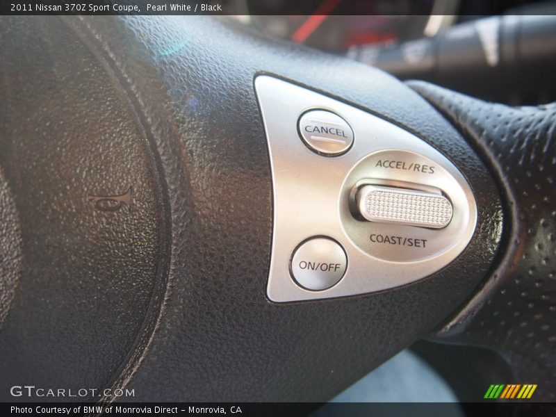Pearl White / Black 2011 Nissan 370Z Sport Coupe