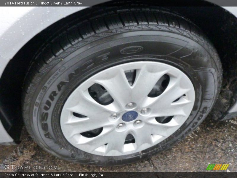 Ingot Silver / Earth Gray 2014 Ford Fusion S