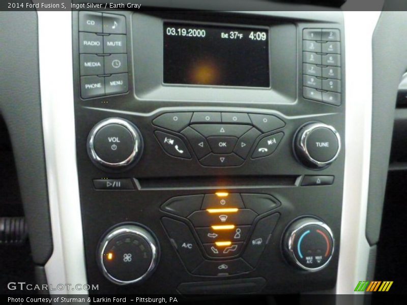 Ingot Silver / Earth Gray 2014 Ford Fusion S