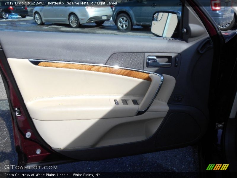 Bordeaux Reserve Metallic / Light Camel 2012 Lincoln MKZ AWD