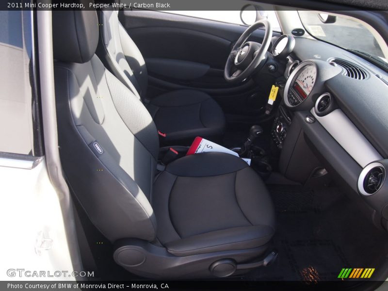Pepper White / Carbon Black 2011 Mini Cooper Hardtop