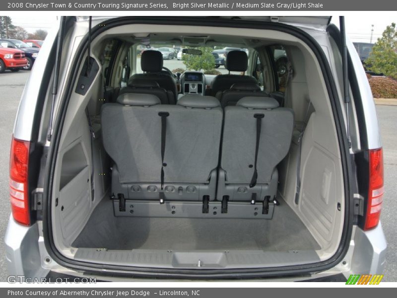 Bright Silver Metallic / Medium Slate Gray/Light Shale 2008 Chrysler Town & Country Touring Signature Series