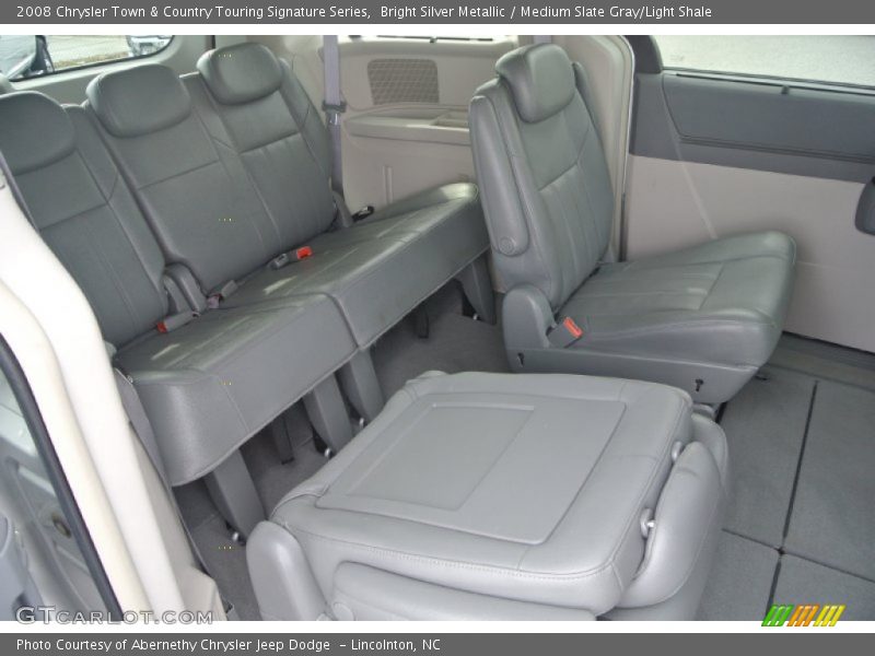 Bright Silver Metallic / Medium Slate Gray/Light Shale 2008 Chrysler Town & Country Touring Signature Series