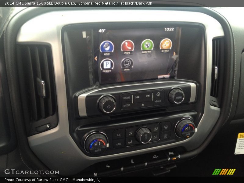Controls of 2014 Sierra 1500 SLE Double Cab