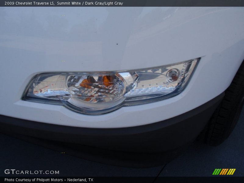 Summit White / Dark Gray/Light Gray 2009 Chevrolet Traverse LS