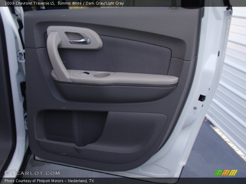 Summit White / Dark Gray/Light Gray 2009 Chevrolet Traverse LS