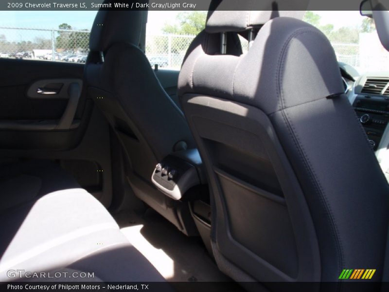 Summit White / Dark Gray/Light Gray 2009 Chevrolet Traverse LS