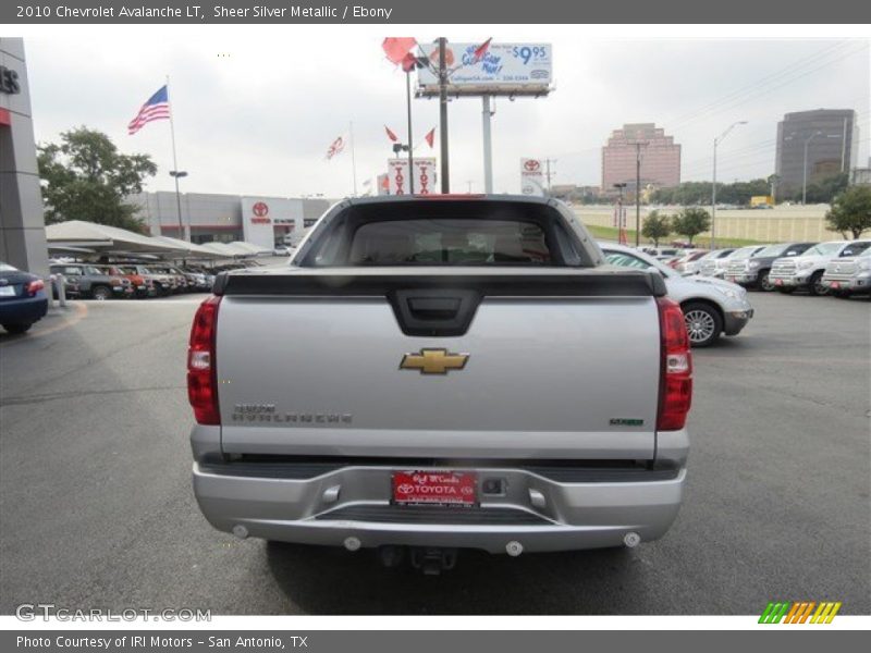 Sheer Silver Metallic / Ebony 2010 Chevrolet Avalanche LT