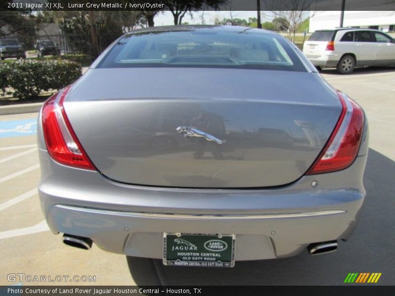 Lunar Grey Metallic / Ivory/Oyster 2011 Jaguar XJ XJL