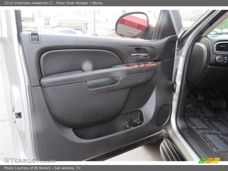 Sheer Silver Metallic / Ebony 2010 Chevrolet Avalanche LT