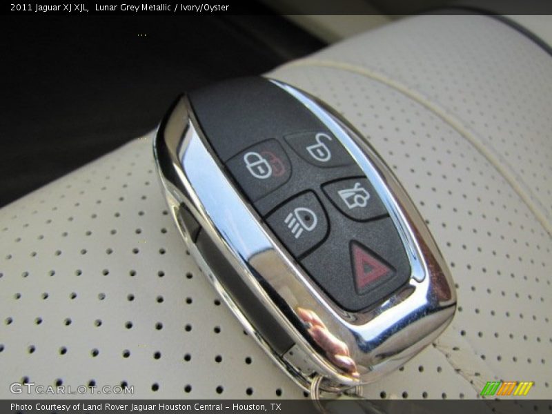 Lunar Grey Metallic / Ivory/Oyster 2011 Jaguar XJ XJL