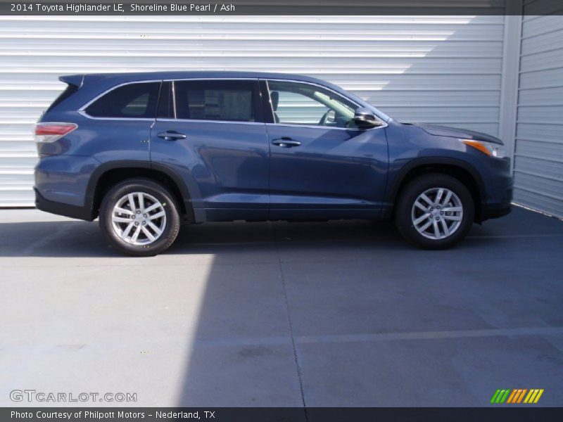 Shoreline Blue Pearl / Ash 2014 Toyota Highlander LE