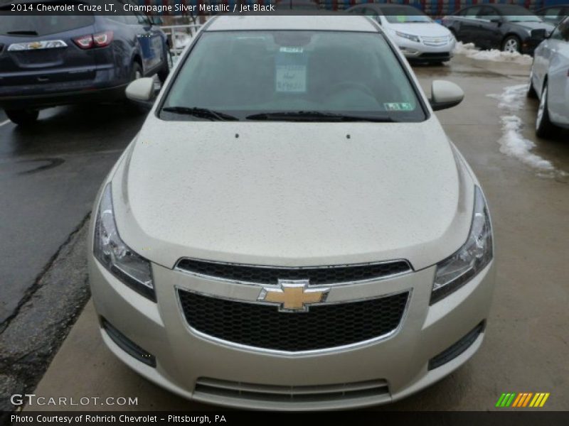 Champagne Silver Metallic / Jet Black 2014 Chevrolet Cruze LT