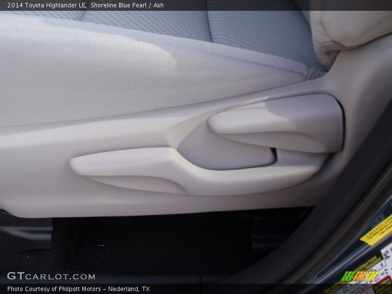 Shoreline Blue Pearl / Ash 2014 Toyota Highlander LE