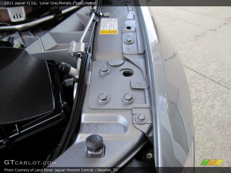 Lunar Grey Metallic / Ivory/Oyster 2011 Jaguar XJ XJL