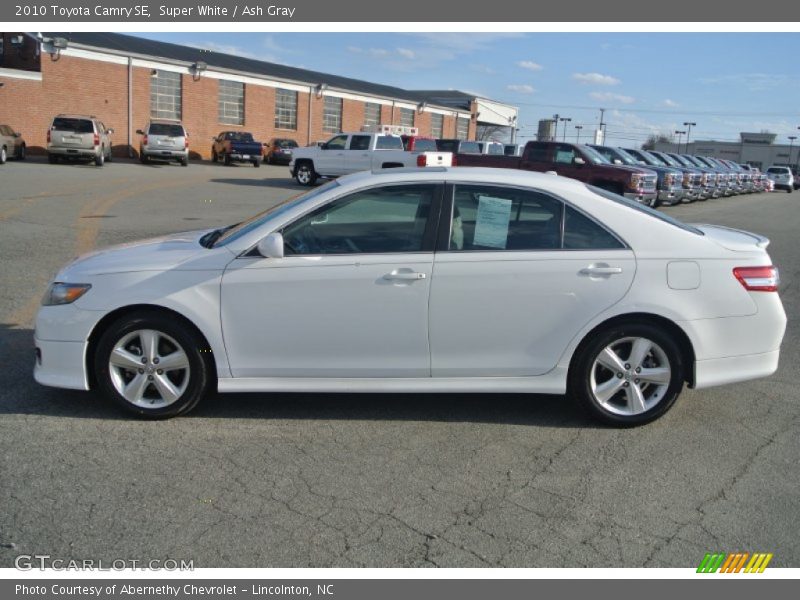 Super White / Ash Gray 2010 Toyota Camry SE