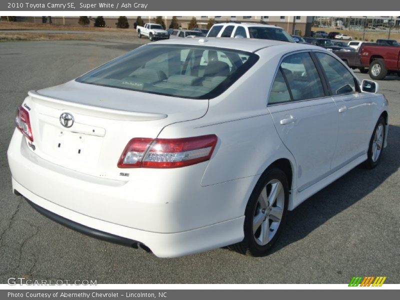 Super White / Ash Gray 2010 Toyota Camry SE