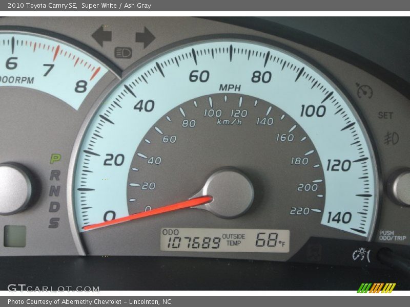 Super White / Ash Gray 2010 Toyota Camry SE