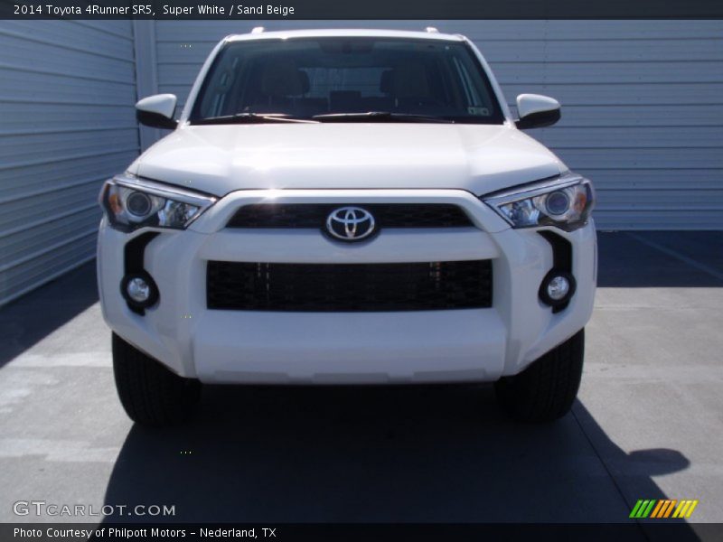 Super White / Sand Beige 2014 Toyota 4Runner SR5