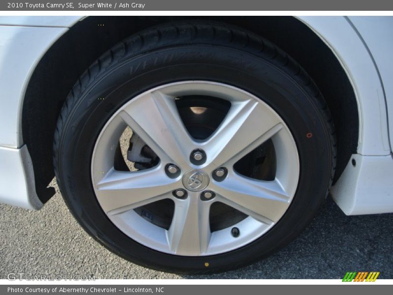 Super White / Ash Gray 2010 Toyota Camry SE