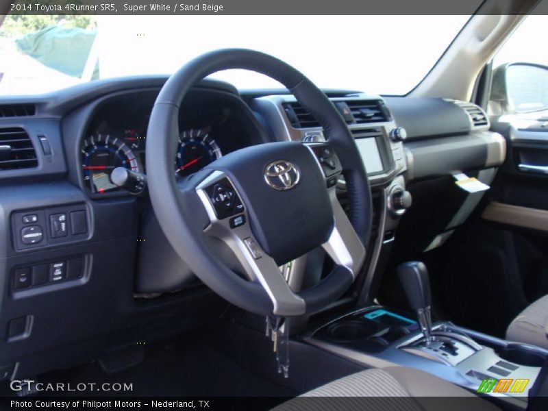 Super White / Sand Beige 2014 Toyota 4Runner SR5
