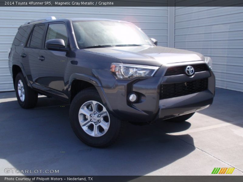 Magnetic Gray Metallic / Graphite 2014 Toyota 4Runner SR5