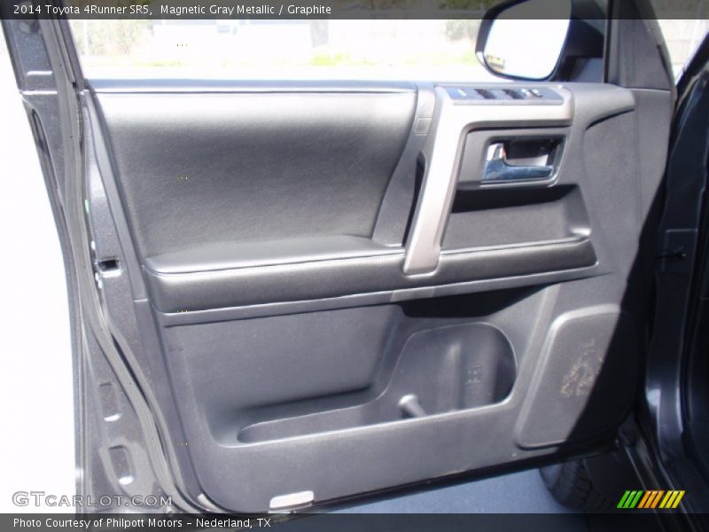 Magnetic Gray Metallic / Graphite 2014 Toyota 4Runner SR5