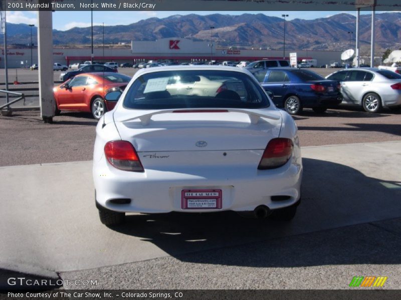 Nordic White / Black/Gray 2001 Hyundai Tiburon