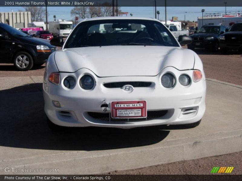 Nordic White / Black/Gray 2001 Hyundai Tiburon