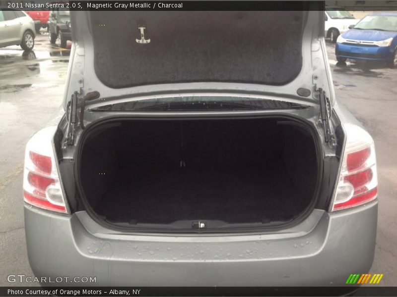 Magnetic Gray Metallic / Charcoal 2011 Nissan Sentra 2.0 S