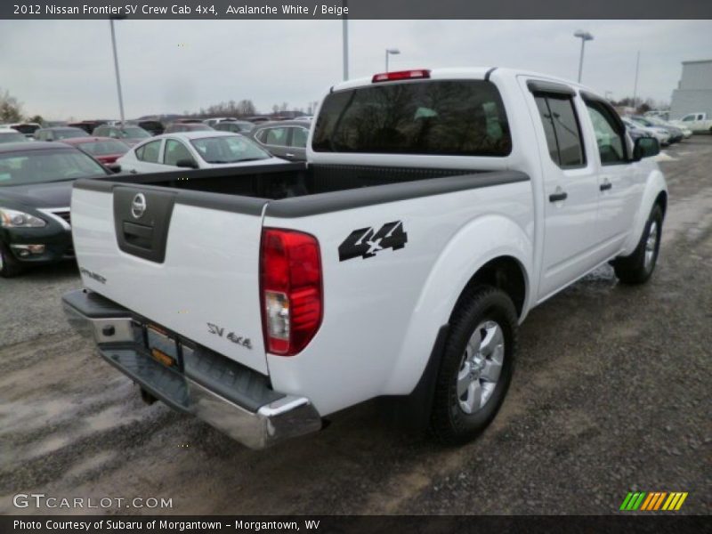 Avalanche White / Beige 2012 Nissan Frontier SV Crew Cab 4x4