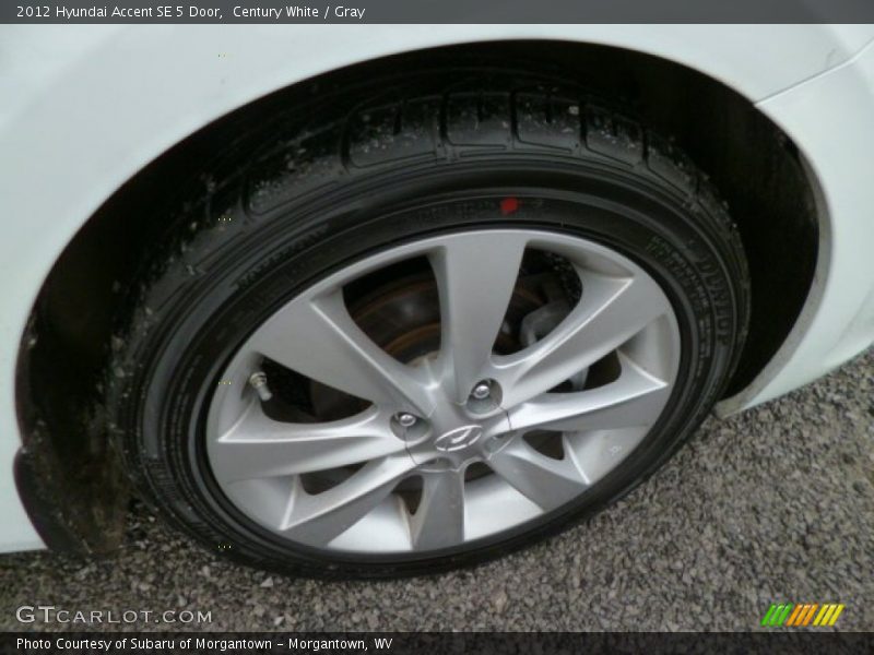 Century White / Gray 2012 Hyundai Accent SE 5 Door