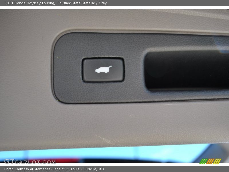 Polished Metal Metallic / Gray 2011 Honda Odyssey Touring