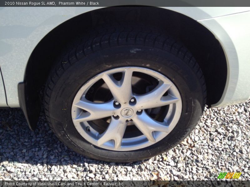 Phantom White / Black 2010 Nissan Rogue SL AWD