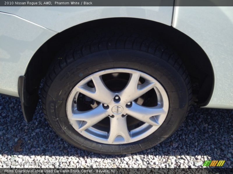 Phantom White / Black 2010 Nissan Rogue SL AWD